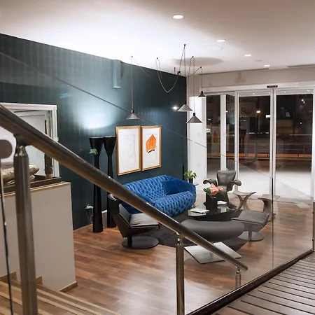 Athenaeum Smart Hotel 4*